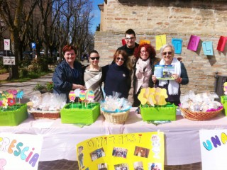 La raccolta dell'Unitalsi di Corinaldo per la Pasqua - Foto di Matteo Principi