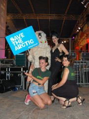 Iniziativa "Save the arctic" di Greenpeace al Summer Jamboree di Senigallia