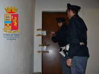 Polizia in un laboratorio cinese irregolare a Senigallia