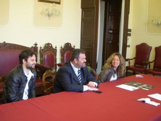 Presentazione spettacolo de Il Melograno: da sx, Vocino, Monachesi, Urbinelli