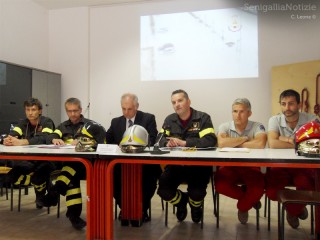 I Vigili del fuoco fanno il punto della situazione sull'alluvione a Senigallia