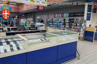 furto al centro commerciale Il Maestrale di Senigallia