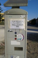 Il parcometro di Villa Torlonia non in funzione