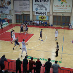 Il match tra la Pallacanestro Senigallia e We're Basket Ortona