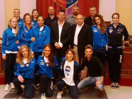 Le ragazze dell'Us Pallavolo Senigallia ricevute in Comune da sindaco e consigliere delegato