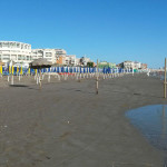 Gli stabilimenti balneari sulla spiaggia del lungomare Alighieri, a Senigallia, dopo la mareggiata del 16 giugno 2016