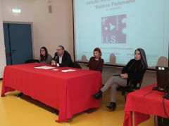 L'incontro sulla difesa personale: Roberto Paradisi all'Ipsia di Senigallia