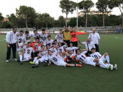 Allievi FC Senigallia-Vigorina campioni delle Marche 2016-17