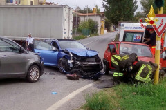 Scontro tra tre vetture a Montemarciano, intervento di Vigili del fuoco e polizia municipale