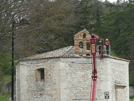 chiesa di Santa Maria del Varano a Muccia,