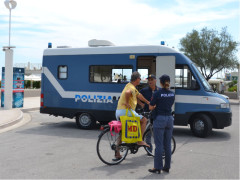 Polizia vicino alla gente