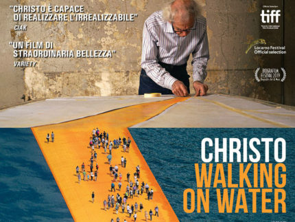 Christo - Walking on water, di Andrey Paounov