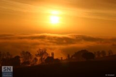 Sopra un mare di nebbia - Foto Massimo Modesti