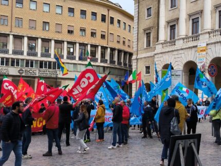 Sciopero CGIL e UIL: manifestazione ad Ancona