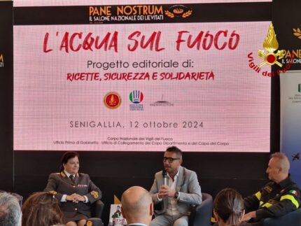 Presentazione del libro "L'acqua sul fuoco"