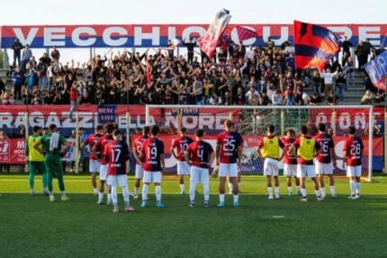 Vigor Senigallia sotto la curva nord