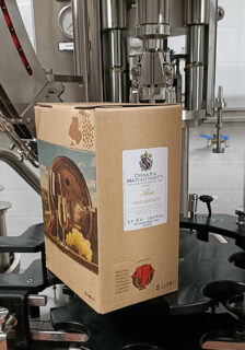 Vino "bag in box" della Cantina Mastai Ferretti di Senigallia