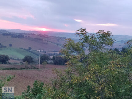 Il buongiorno da Roncitelli - Foto Giancarlo Rossi