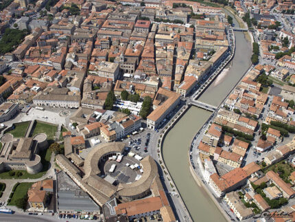 Foto aerea centro storico di Senigallia