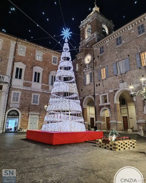 01/01/2025 - Buon anno da Piazza Roma