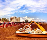 14/06/2020 - Spiaggia giallo sole
