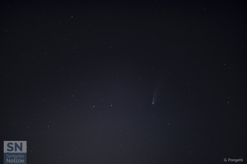 30/07/2020 - Il cielo e la cometa dal porto