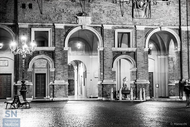28/06/2017 - Senigallia in B/N: piazza Roma