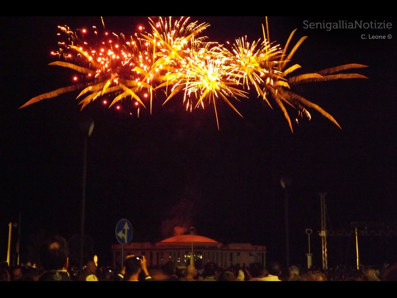 15/07/2013 - Fuochi d'artificio alla Notte della Rotonda
