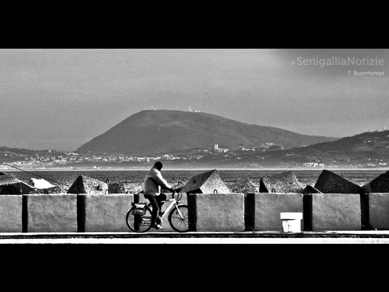 10/11/2014 - Il Conero visto da Senigallia