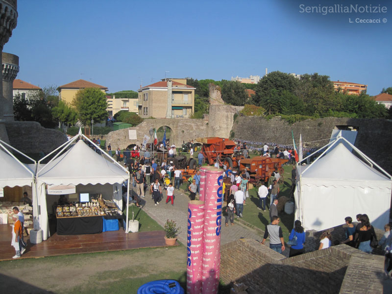 Pane Nostrum 2012 - giardini Rocca Roveresca