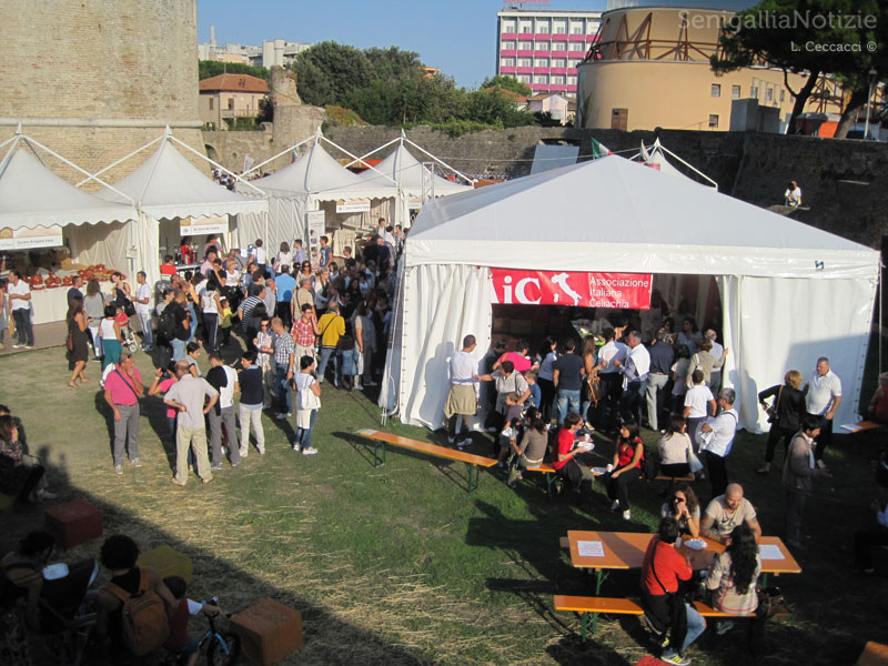 Pane Nostrum 2012 - giardini Rocca Roveresca