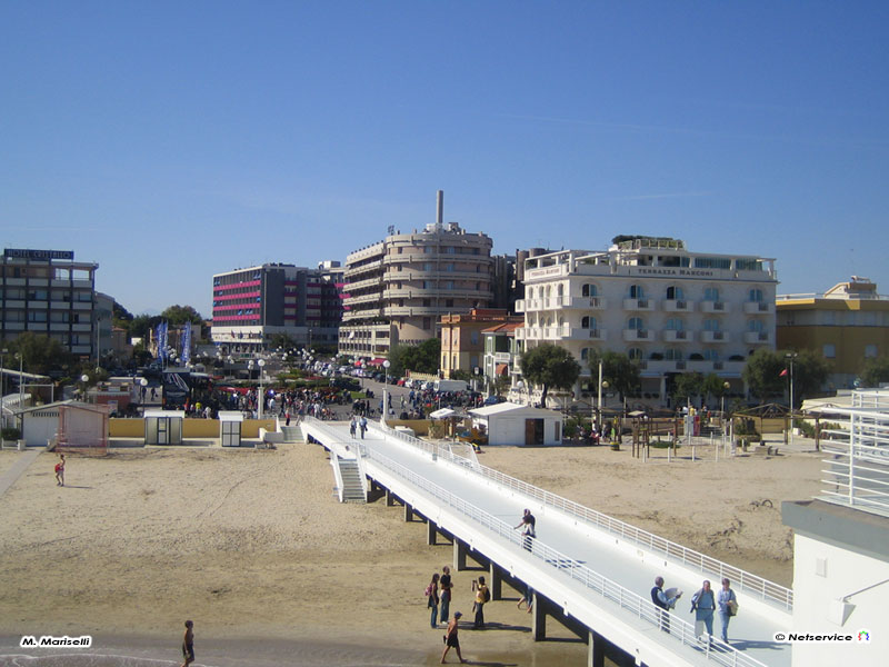 08/10/2009 - Senigallia, vista della spiaggia dalla Rotonda