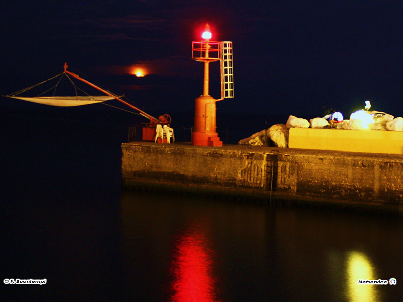 22/11/2010 - Senigallia, molo di Levante - Foto di Francesco Buontempi